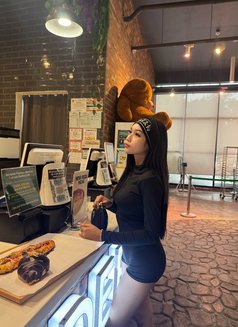 Molly Pretty Party - Transsexual escort in Angeles City Photo 14 of 14