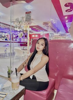 Molly Pretty Party GFE - Acompañantes transexual in Kuala Lumpur Photo 21 of 22