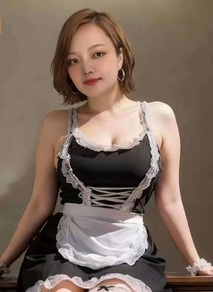 Molly - Acompañante in Riyadh Photo 2 of 6