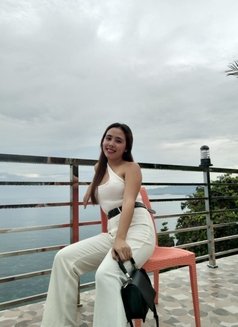 Molly - escort in Riyadh Photo 1 of 2