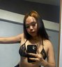 Mollysnw - Transsexual escort in Manila Photo 2 of 10