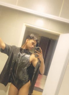 Momo - Male escort in Bangkok Photo 3 of 9