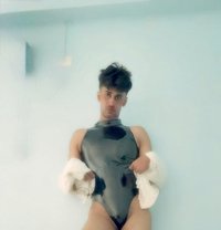 Momo - Male escort in Bangkok