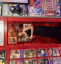 Momo - escort in Manila