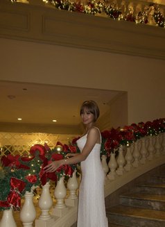 Momo - escort in Manila Photo 4 of 6