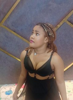 Momo, Wet Dripping Pussy - escort in Chandigarh Photo 5 of 7