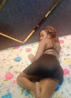 Momo, Wet Dripping Pussy - escort in Chandigarh Photo 6 of 7