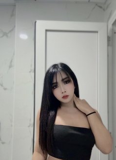 Momo Yanida - masseuse in Dubai Photo 3 of 8