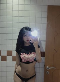 Momo Yanida - masseuse in Dubai Photo 8 of 11