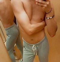 Momoo 1 - Acompañantes masculino in Beirut