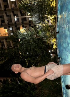 Mon - Male escort in Davao Photo 4 of 6