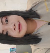 Mon Kamsalff - masseuse in Bangkok