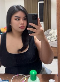 Chubby Lady Azaibah - masseuse in Muscat Photo 6 of 10