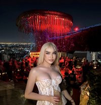 VIP model Mona - Acompañantes transexual in Abu Dhabi