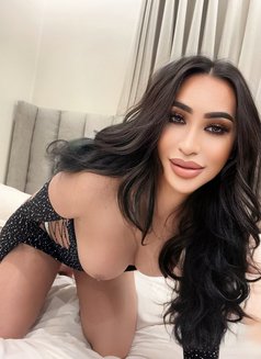 Mona both - Transsexual adult performer in Riyadh Photo 7 of 12