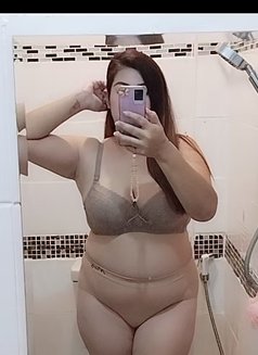 Mona Chubby - puta in Bangkok Photo 17 of 20