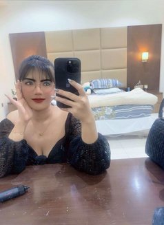 Mona - escort in Al Manama Photo 20 of 27
