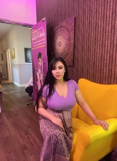 Mona - masseuse in Dammam Photo 4 of 7