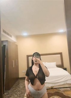 Mona - escort in Khobar Photo 12 of 14