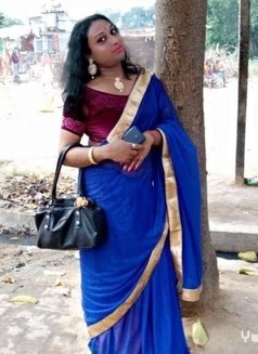 Mona - Transsexual escort in Kolkata Photo 1 of 6
