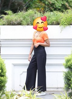 ️🥰Mona 🥰 - escort in Gurgaon Photo 2 of 3