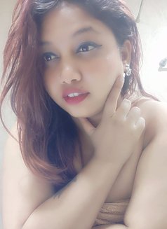 Mona - escort in New Delhi Photo 2 of 7