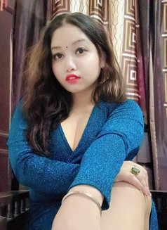 Mona - escort in New Delhi Photo 6 of 7