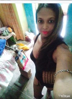 Mona - Transsexual escort in Kolkata Photo 1 of 3
