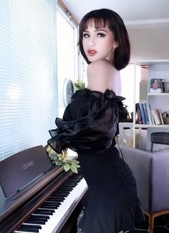 Mona Ladyboy - Masajista in Khobar Photo 10 of 11