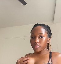 Mona Lisa - puta in Chandigarh