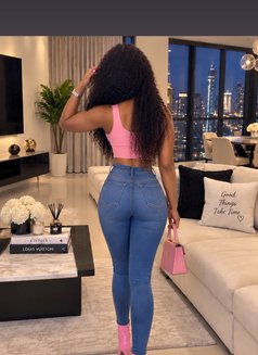 Mona Lisa (webcam)anal sex and wet pussy - puta in Kuala Lumpur Photo 10 of 10