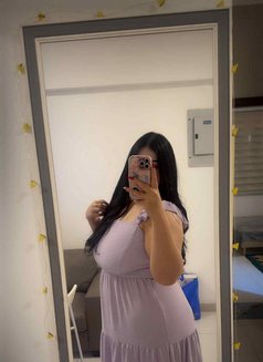 Mona Lux - escort in Jeddah Photo 15 of 18