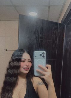 Mona New in Bahrain, Juffair - puta in Al Manama Photo 6 of 6