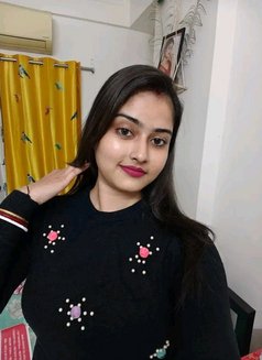 Mona Real Meet Indore Escort Agency, Esc - puta in Pune Photo 2 of 5
