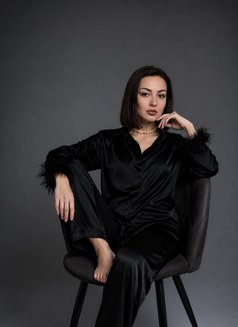 Mona - escort in Phuket Photo 5 of 18