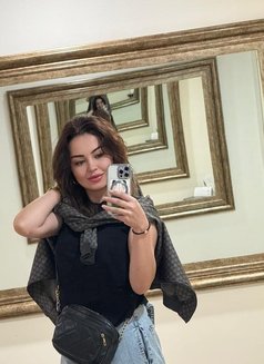 Mona - escort in Phuket Photo 17 of 18