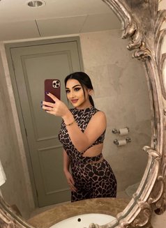 Mona - escort in Riyadh Photo 3 of 11