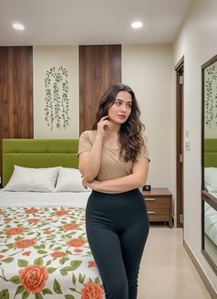 Mona Singh - escort in Indore Photo 1 of 3