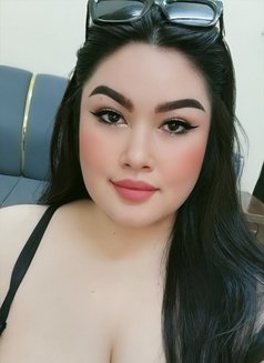 Mona - escort in Ajmān Photo 1 of 9