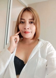 Mona - puta in Bangkok Photo 3 of 5