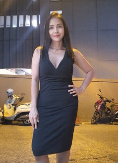 Mona - escort in Bangkok Photo 5 of 6