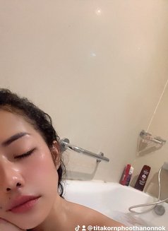 Mona - masseuse in Dubai Photo 4 of 12