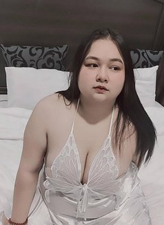 Mona - escort in Khobar Photo 8 of 8