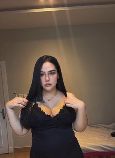 Mona - escort in Khobar Photo 7 of 11