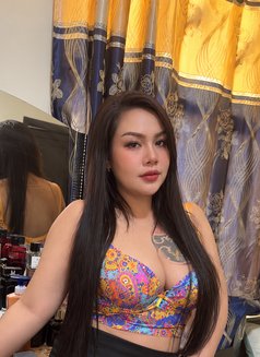 Mona π₯°π»ββοΈπ«¦π«¦ - adult performer in Muscat Photo 2 of 4