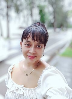 Mona - puta in Pattaya Photo 3 of 11