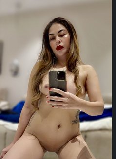 Mona - escort in Riyadh Photo 2 of 20