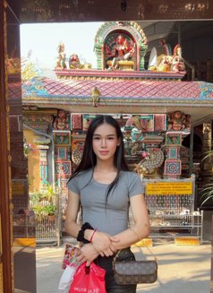 Mona - masseuse in Abu Dhabi Photo 11 of 14