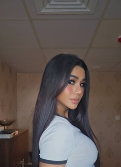 Mona - masseuse in Abu Dhabi Photo 2 of 21