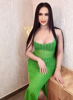 Mona - Transsexual adult performer in Dubai Photo 1 of 12